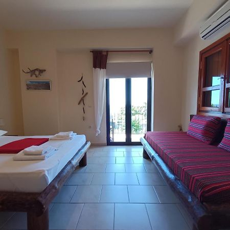 أجيا روميلي Pachnes Bed And Breakfast المظهر الخارجي الصورة